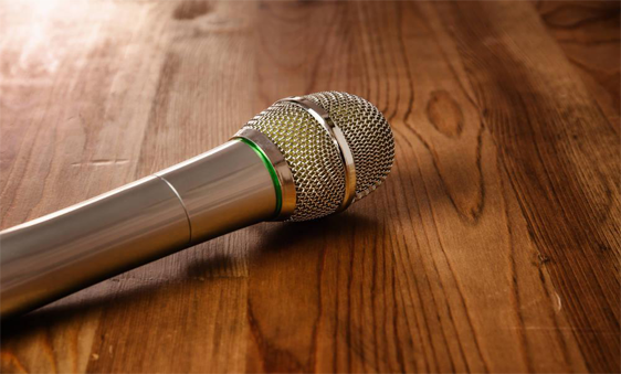 Use the microphone correctly to make your voice better!